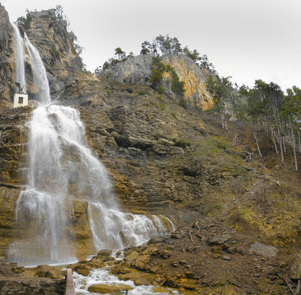 Высота самого высокого водопада в крыму. Водопад Учан-Су. Водопад Учан-Су в Ялте. Достопримечательности Ялты Учан Су. Учан-Су — самый высокий водопад Крыма..
